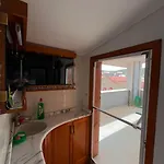 Five Bedroom Living, Triplex With Big Private Garden, Fifty Meters To Sea In Urla, Sleeps Twelve, Three Baths Βίλα Βουρλά