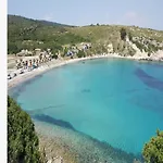 Five Bedroom Living, Triplex With Big Private Garden, Fifty Meters To Sea In Urla, Sleeps Twelve, Three Baths Βίλα Βουρλά