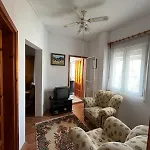 Five Bedroom Living, Triplex With Big Private Garden, Fifty Meters To Sea In Urla, Sleeps Twelve, Three Baths Βουρλά
