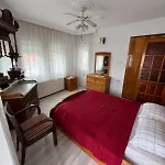 Βίλα Five Bedroom Living, Triplex With Big Private Garden, Fifty Meters To Sea In Urla, Sleeps Twelve, Three Baths Βουρλά