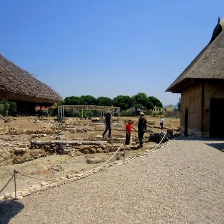 Willa Five Bedroom Living, Triplex With Big Private Garden, Fifty Meters To Sea In Urla, Sleeps Twelve, Three Baths