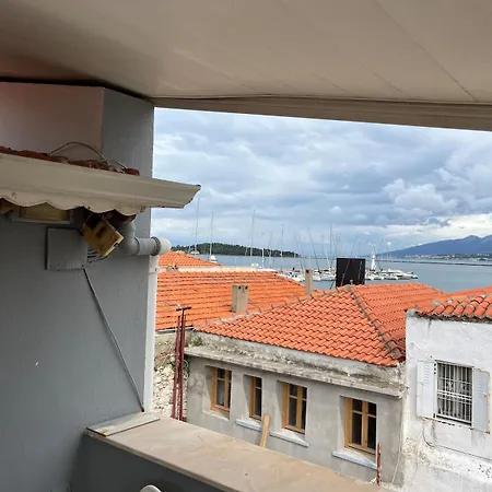 Willa Five Bedroom Living, Triplex With Big Private Garden, Fifty Meters To Sea In Urla, Sleeps Twelve, Three Baths *