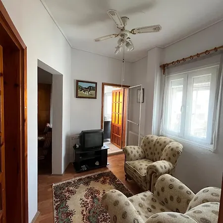 Five Bedroom Living, Triplex With Big Private Garden, Fifty Meters To Sea In Urla, Sleeps Twelve, Three Baths Urla