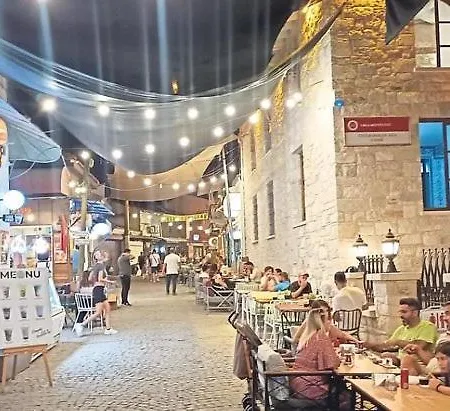 Five Bedroom Living, Triplex With Big Private Garden, Fifty Meters To Sea In Urla, Sleeps Twelve, Three Baths * Urla