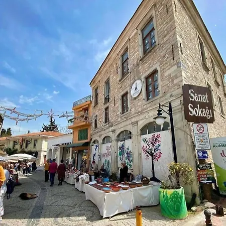 Five Bedroom Living, Triplex With Big Private Garden, Fifty Meters To Sea In Urla, Sleeps Twelve, Three Baths Villa