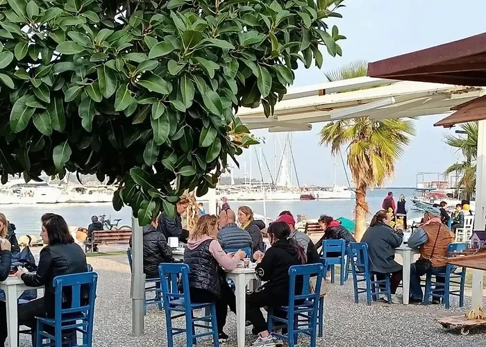 Five Bedroom Living, Triplex With Big Private Garden, Fifty Meters To Sea In Urla, Sleeps Twelve, Three Baths Urla